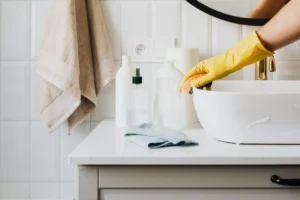 Contratación Legal del Servicio Doméstico en Colombia: Lo que Todo Empleador Debe Saber living in colombia