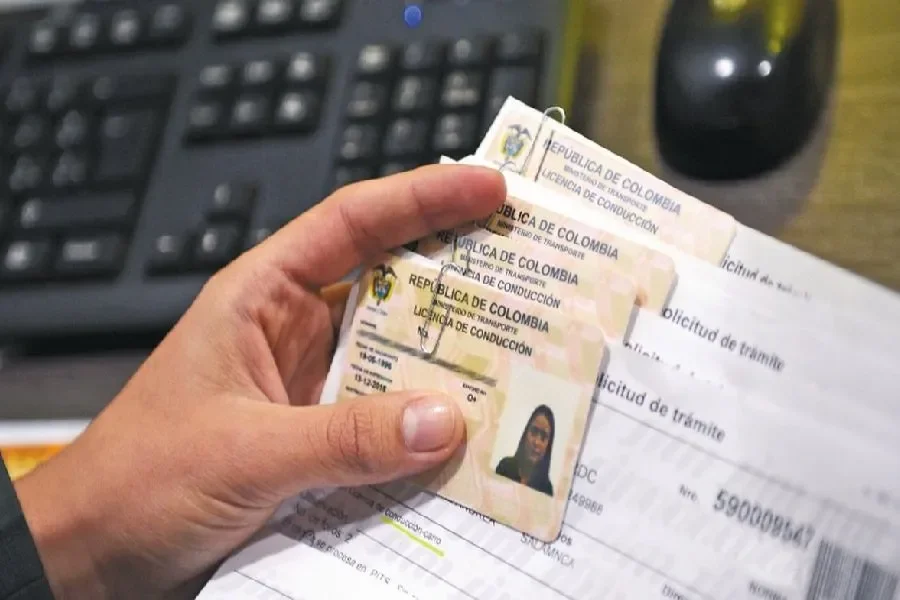 driver license colombia 2025