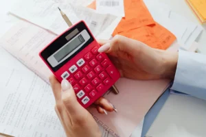 Retención en la fuente 2025: bases más bajas, autorretenciones más altas withholding tax 2025