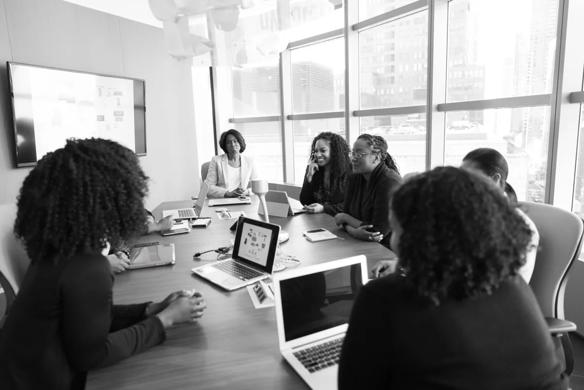 Nearshoring in Colombia 2026: The Real Reasons Companies Are Investing Here distributed team meeting for a nearshore operation in Colombia