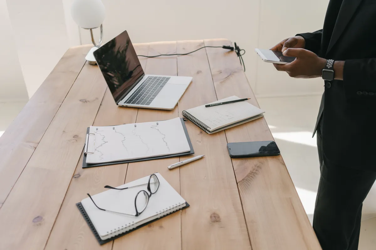 Nearshoring in Colombia 2026: The Real Reasons Companies Are Investing Here office prepared for a new nearshore team in Colombia
