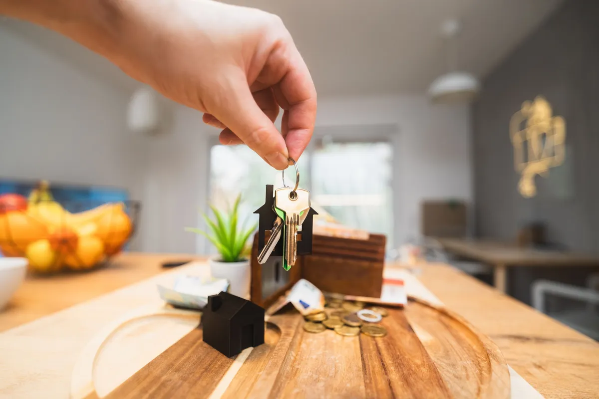 Increase in Property Tax Assessment in Colombia for 2026: Everything You Need to Know property tax assessment in Colombia - keys to a newly purchased apartment
