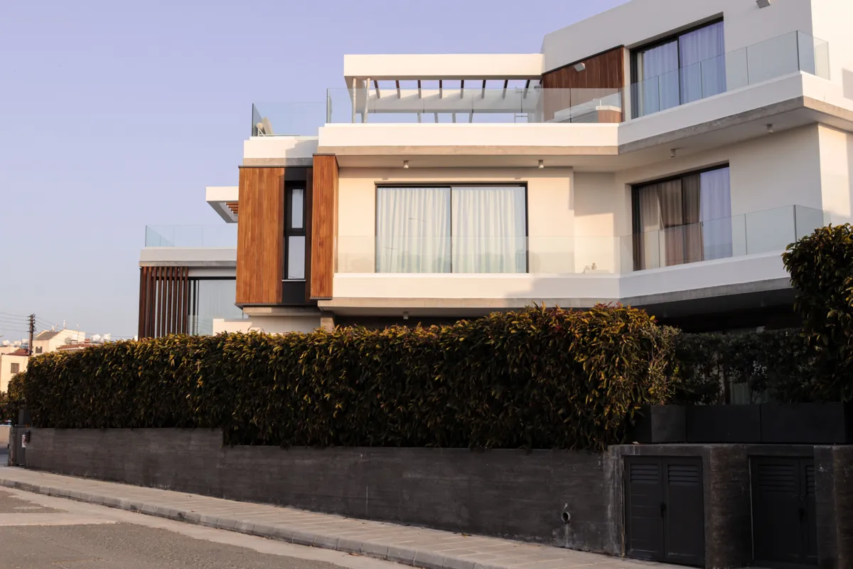 Increase in Property Tax Assessment in Colombia for 2026: Everything You Need to Know modern residential building in a Colombian city with its own cadastre